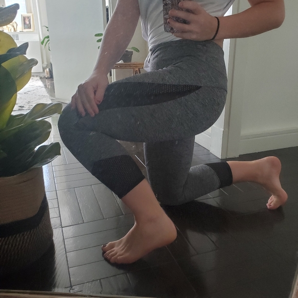 Grey crop workout leggings - Picture 2 of 2
